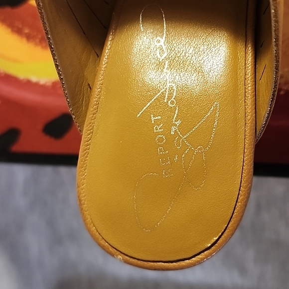 Report Signature Braden Beige Mules - Picture 5 of 16